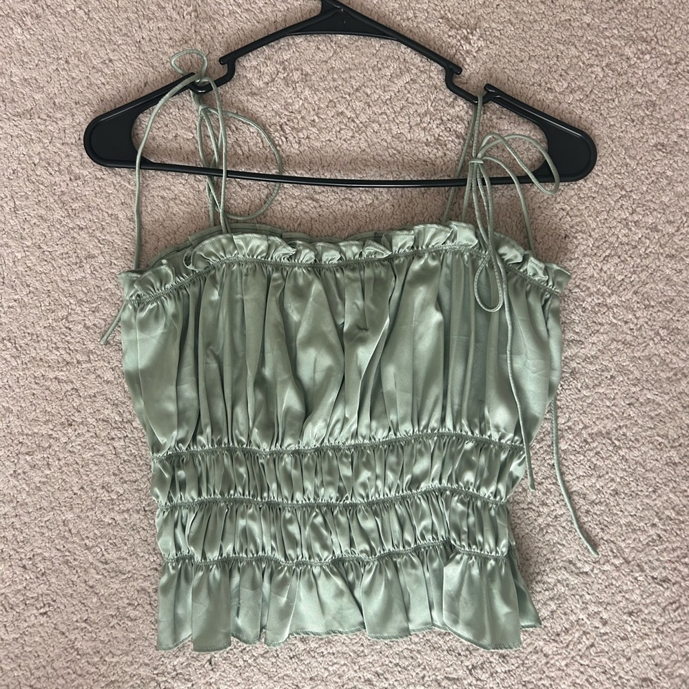 GREEN FOREVER 21 SHIRT